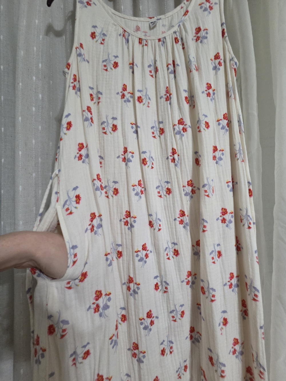 Uniqlo Cream Midi Dress with Red & Blue Floral Print - Picture 2 of 4